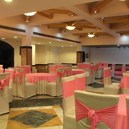 Gajraula Haveli Resort Екстериор снимка